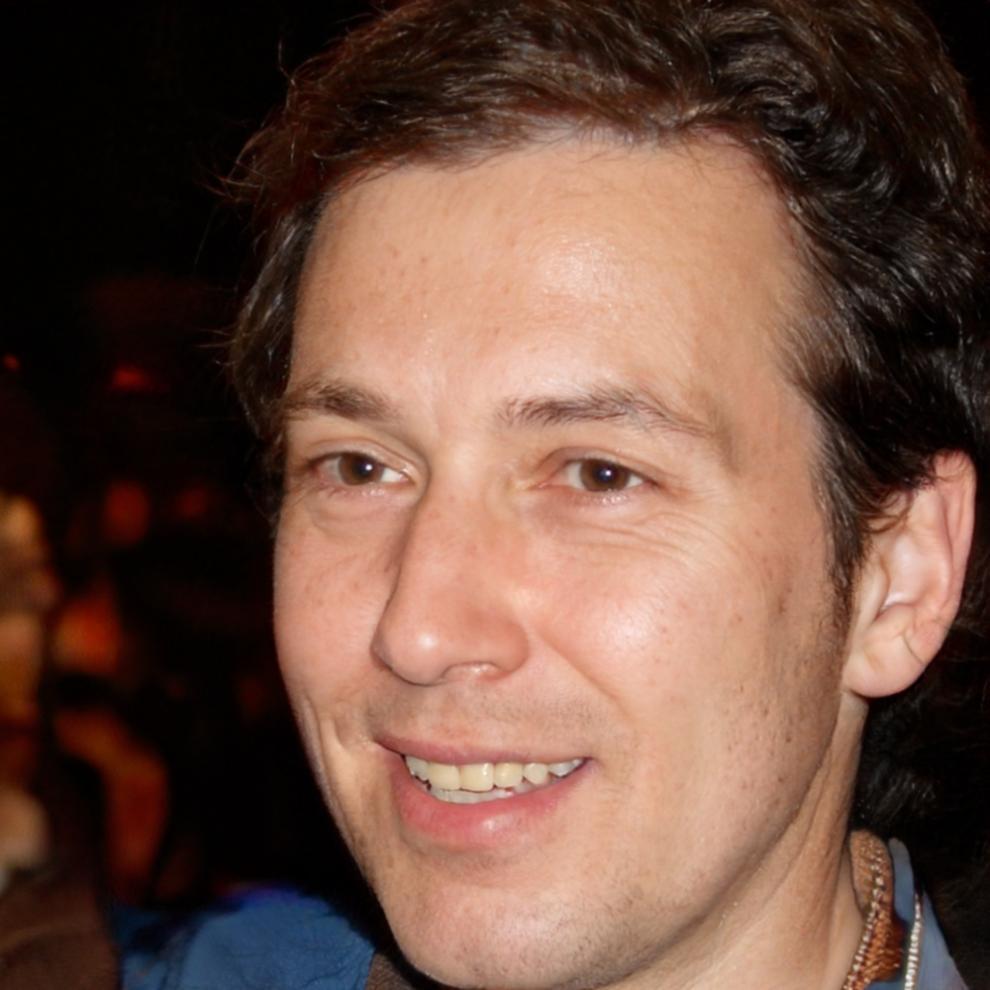 Carlos Mendoza, cliente de brunovaquest